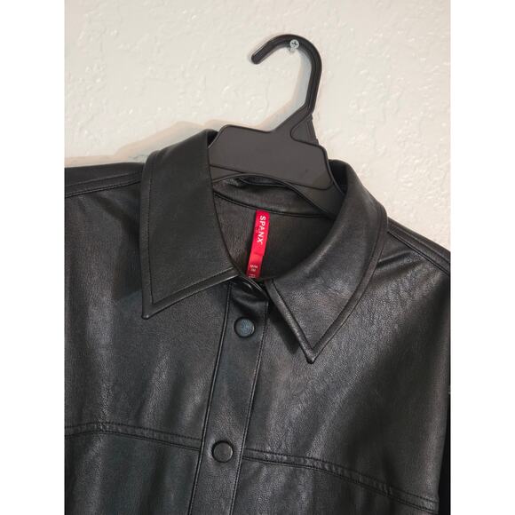SPANX Women's Leather Like Oversized Shacket Size Medium Black Button Front- NEW - Picture 4 of 11